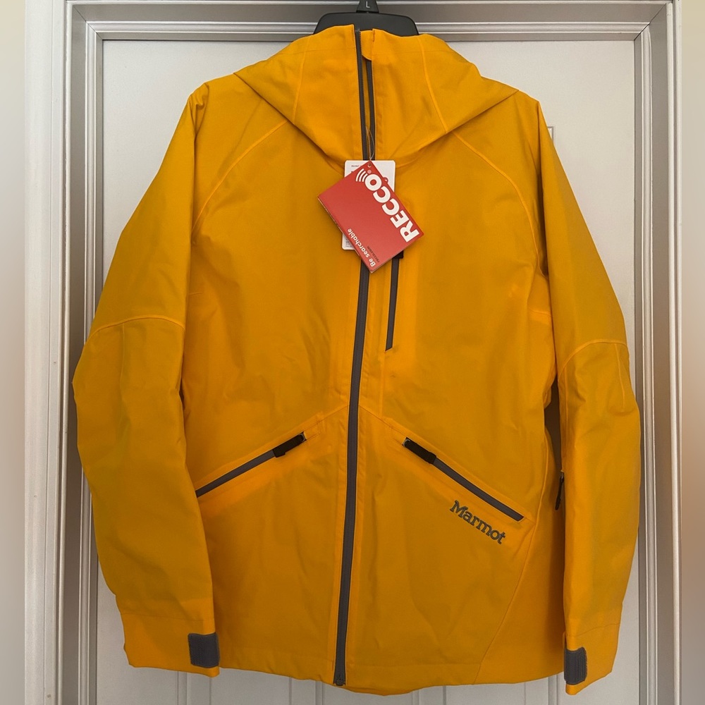 Marmot Women’s Medium Ski Instructor Jacket in yellow.